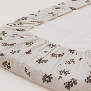 Garbo&Friends Muslin Fitted Sheet – Blackberry