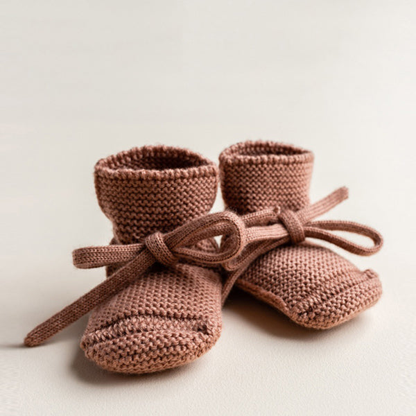 Hvid Knitted Booties – Terracotta