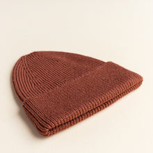 Hvid Knitted Beanie Fonzie - Cherry