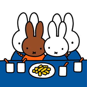 Nijntje en Nina by Dick Bruna – Dutch