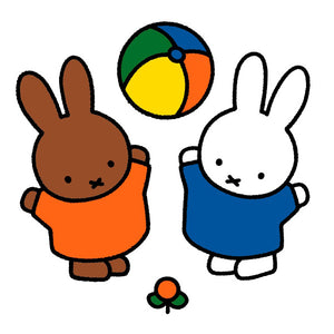 Nijntje en Nina by Dick Bruna – Dutch